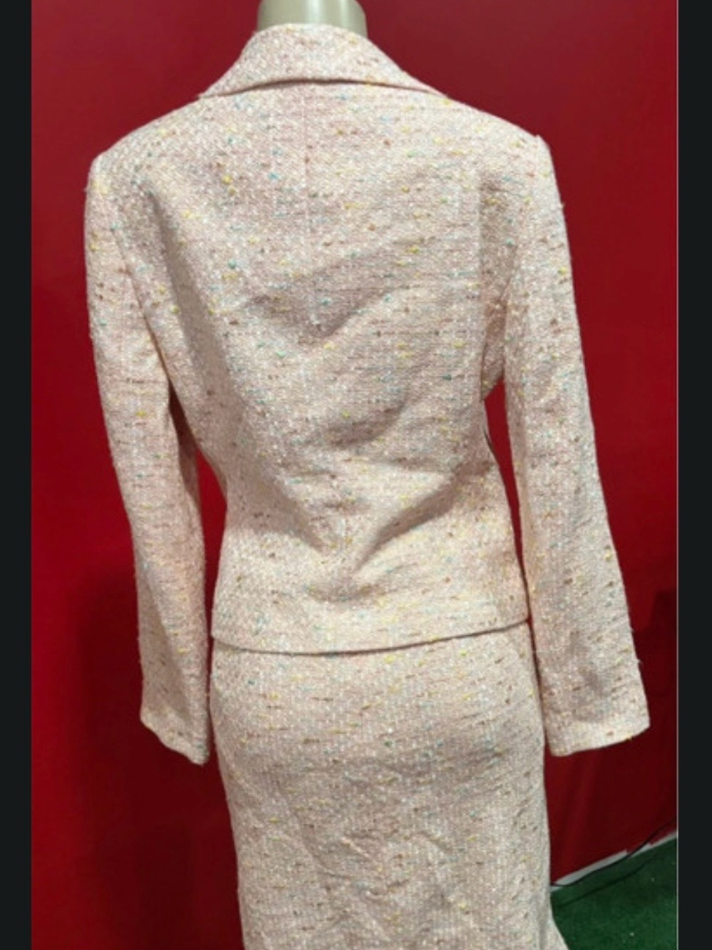 Sara Campbell Textured Pink Blazer and Skirt Set(size8) - Picture 2 of 6